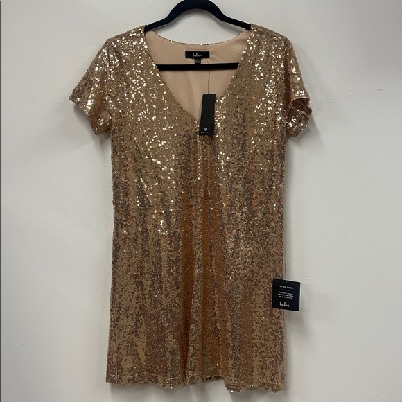 New LuLu’s Gold sequin shift dress light up the night S - Picture 2 of 7